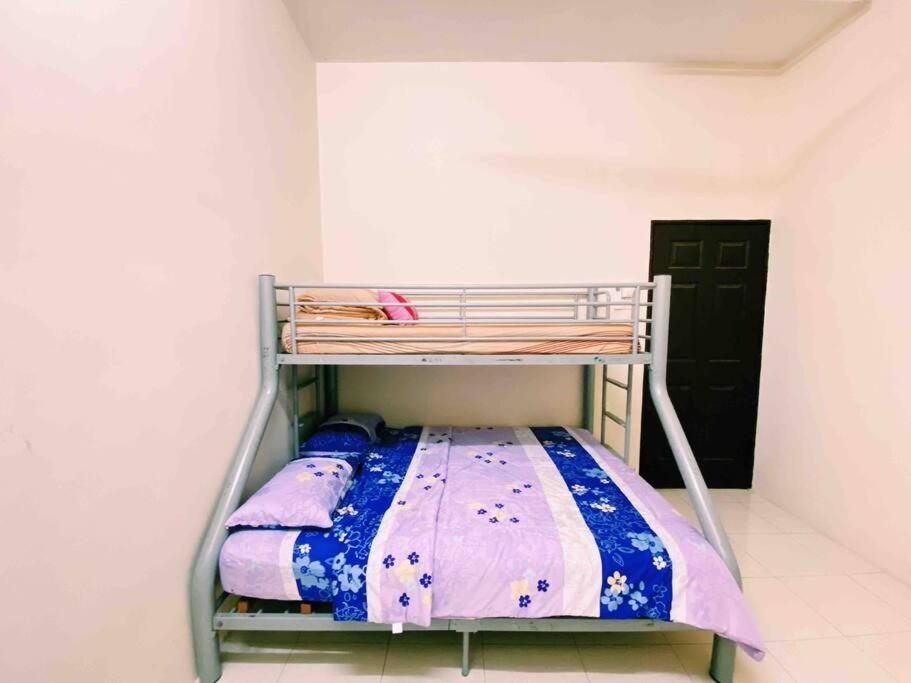 Spacious Cozy Lakeville Homestay 4 Bedrooms All With Aircond Seri Iskandar Dış mekan fotoğraf