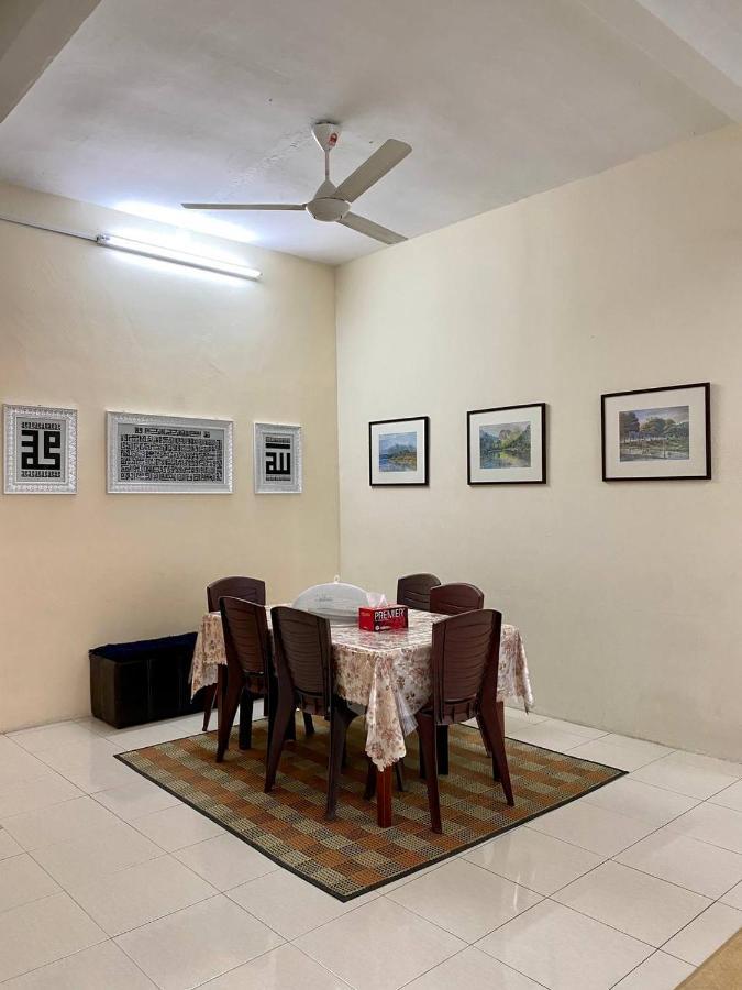 Spacious Cozy Lakeville Homestay 4 Bedrooms All With Aircond Seri Iskandar Dış mekan fotoğraf